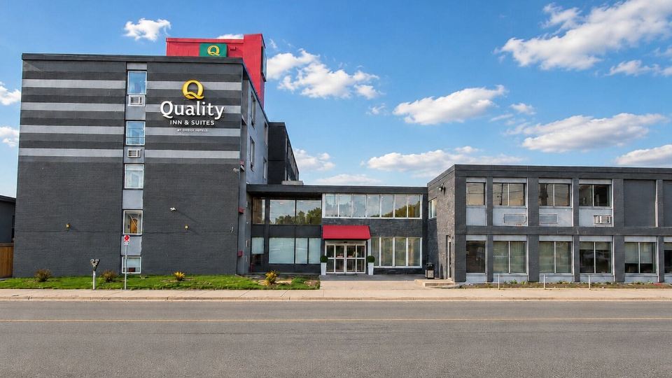 Quality Inn & Suites Thunder Bay Downtown