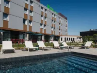 Ibis Styles Dijon Nord Valmy - piscina