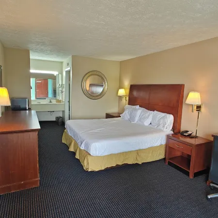 Travelodge by Wyndham Richmond Kentucky