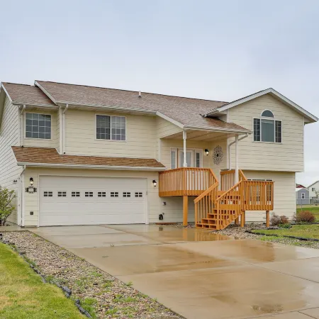4 Mi to Ellsworth Afb! Suburban Home for Families Hotels in Box Elder