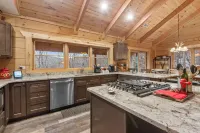 Deer Ridge Nearby to Ski, 3BR - King