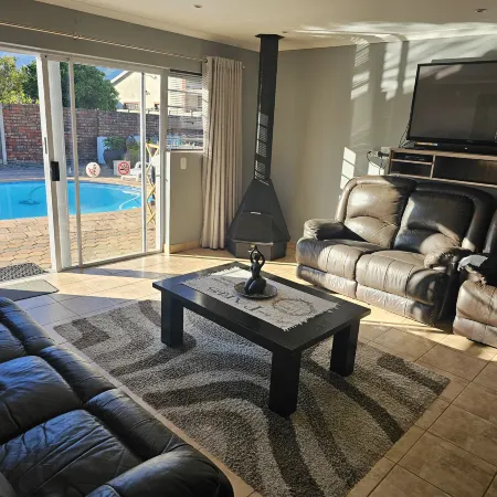 Menza Self-Catering in George South Africa- Your Home-Away-from Home