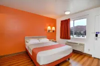 Motel 6 Twentynine Palms, CA - 2-Star