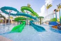 ホリデイ イン クラブ バケーションズ ザ ロイヤル サンズ バイ IHG - オールインクルーシブ - 水遊び場