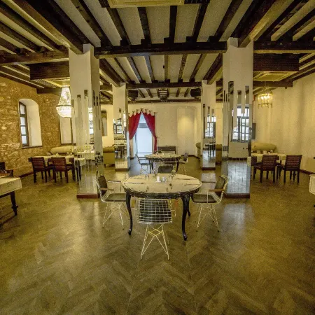 Panderma Port Hotel