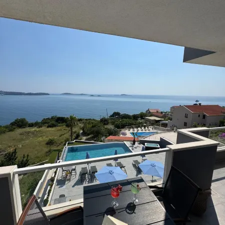 Arba Seaview Residences Apartments
