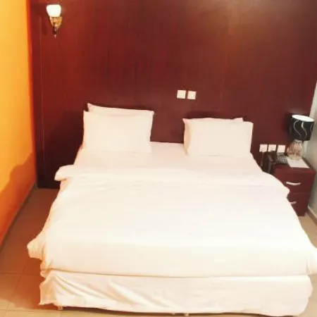 Royalrex Hotel-Guest Suite