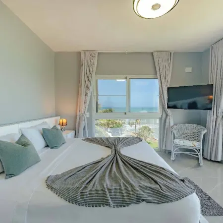 Relax in Style Oceanfront 3 Bedroom Apartment in Sosua