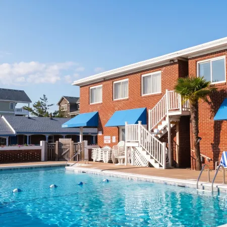 Colonial Inn