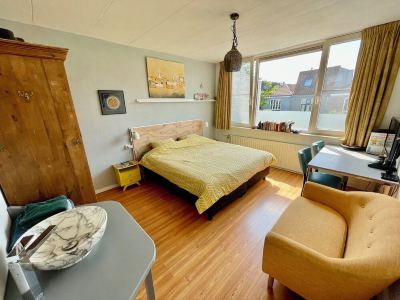 Tranquil city room with WiFi in charming Alkmaar