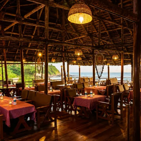 Black Beach Resort