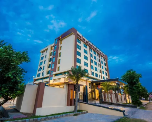 Golden Tulip Kukas Jaipur Hotels near Amer
