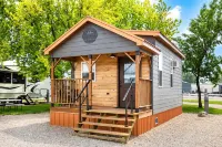 Private Tiny Cabin in Glendive Near Makoshika Park - Free Parking & WiFi - 3-Star