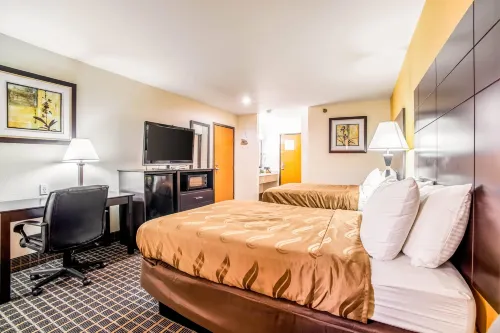 Quality Inn Carbondale University Area - 2-Star