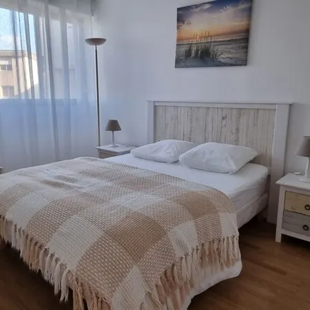 Beautiful Balcony Sea View Apartment in the center of Concarneau