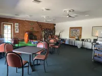 Philadelphia Motor Inn - breakfast