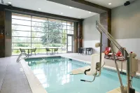 Archer Hotel Seattle/Redmond - Pools