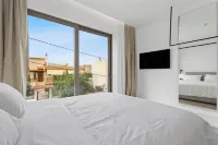 Saronia Estate - Boutique