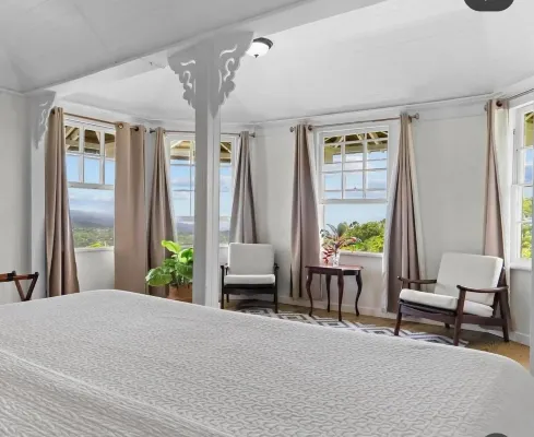 Pvt Villa Estate with Mtn Views  Pool in Ocho Rios -  Holiday Villas