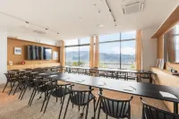 The Babel Community Grenoble - Bintang 3