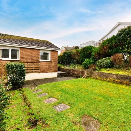 Holiday Home in Fishing Town of Looe