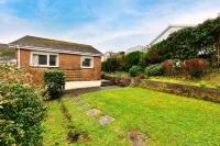 Holiday Home in Fishing Town of Looe - Bungalows