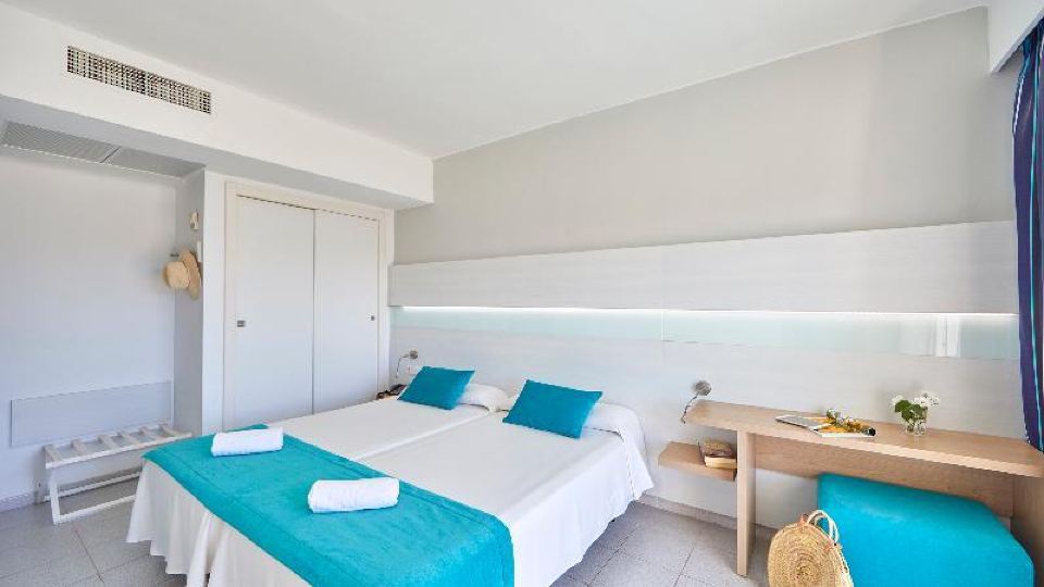 Gavimar Ariel Chico Hotel and Apartments