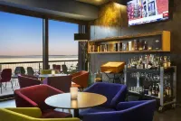 Boutique & Design Hotel Navis - بار