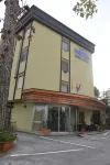 Hotel Due Pini 4 stelle - Ristorante - Sala riunioni - pet friendly