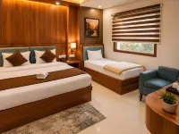 Hotel D C Grand - New