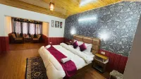 Hotel Hilltop - Cho phép mang theo thú cưng