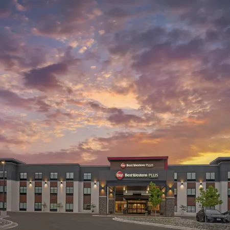 Best Western Plus Marquette Hotel Suites
