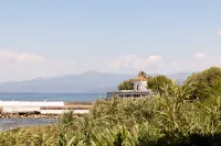 Seafront Agrilos Serenity -  Waterfront Oasis - Apartments