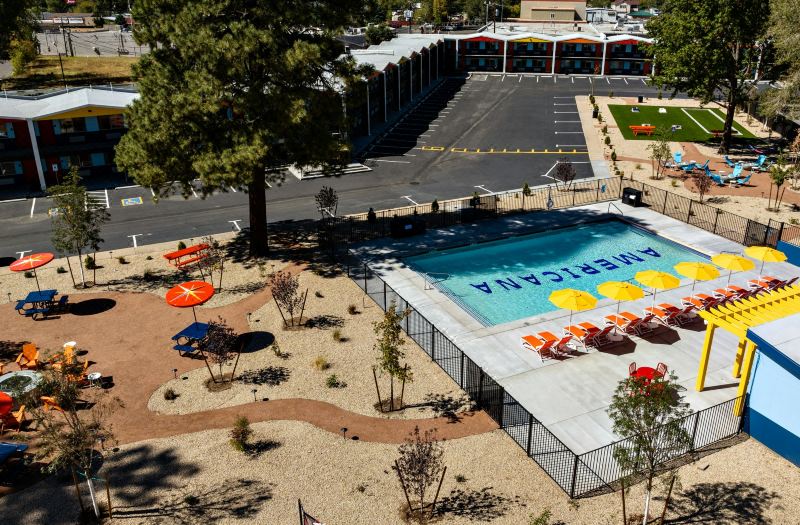 Americana Motor Hotel photo 2
