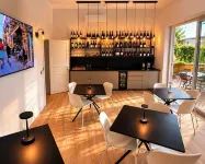 Palazzo Giovanni Bed and Breakfast - parking