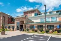 Residence Inn Akron South/Green - parking