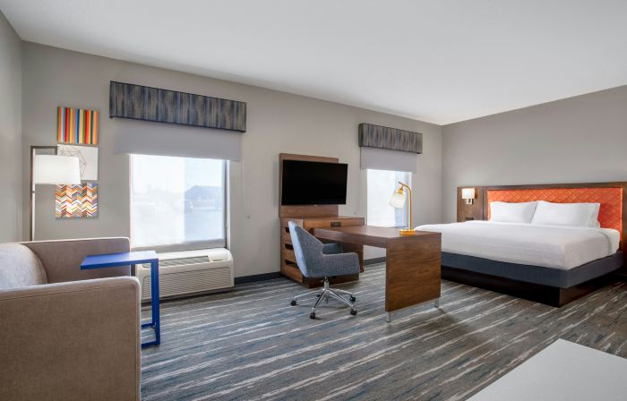 Hampton Inn & Suites Muncie