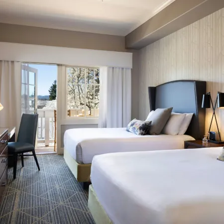 River Terrace Inn