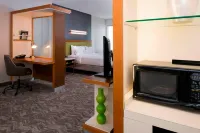 SpringHill Suites Huntsville Downtown - parking