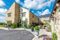 Fence Gate Lodge - parking