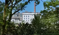 B2 Boutique Hotel + Spa - Pools