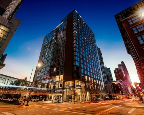 Le Méridien Denver Downtown Hotels near Denver Performing Arts Complex