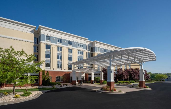 Delta Hotels Huntington Mall