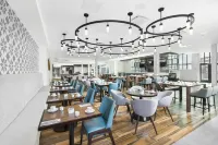 Hilton Garden Inn Harlingen Convention Center - Bãi đậu xe