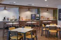 Fairfield Inn & Suites Midland - Morgenmad