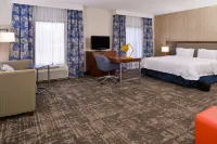Hampton Inn & Suites Wilmington - parking