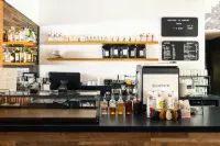 Gravity Haus Steamboat - bars