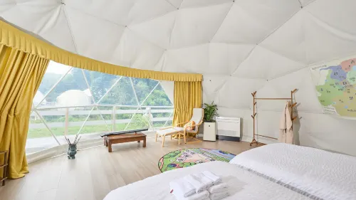 Kingdom Glamping Resort - parking