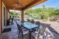 Large Patio Oasis, Games, Pool! Indio Getaway - Wifi