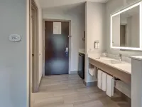 Holiday Inn Express and Suites Portland East by IHG - 3-Star